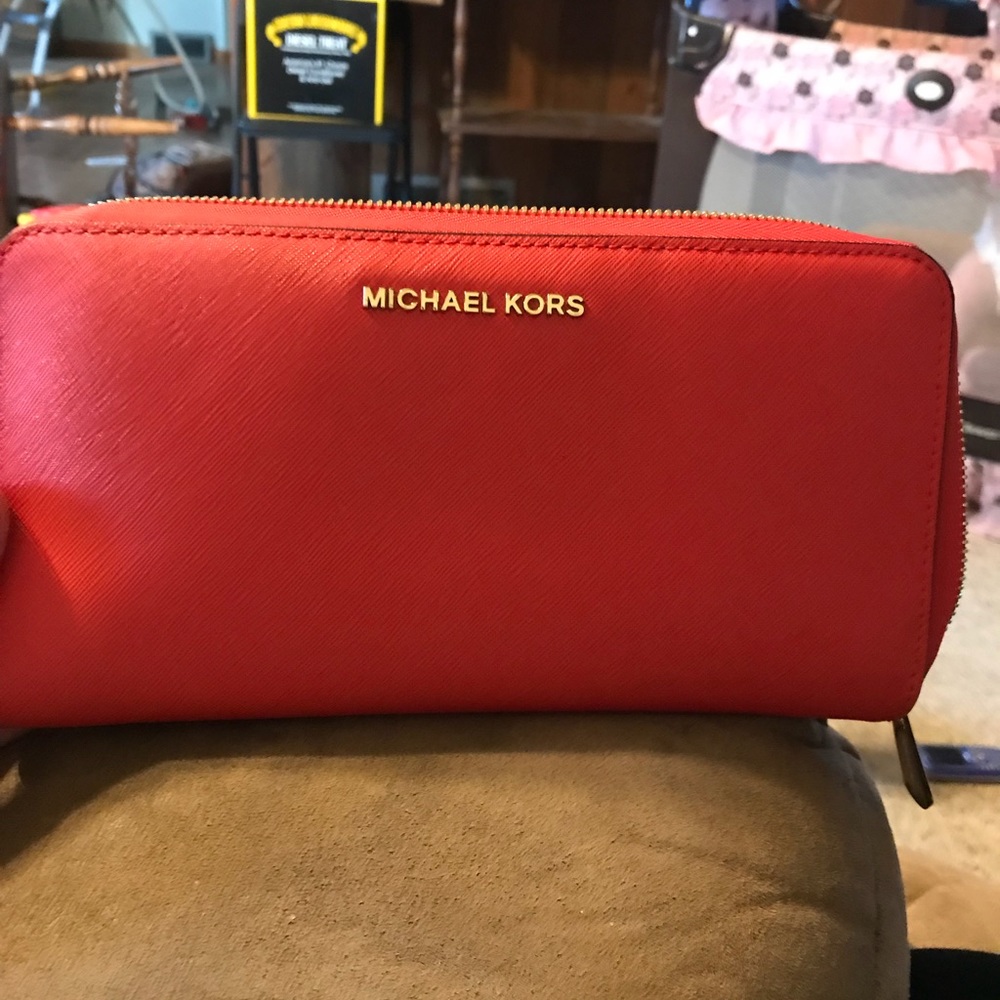 Michael Kors Jet Set Wallet